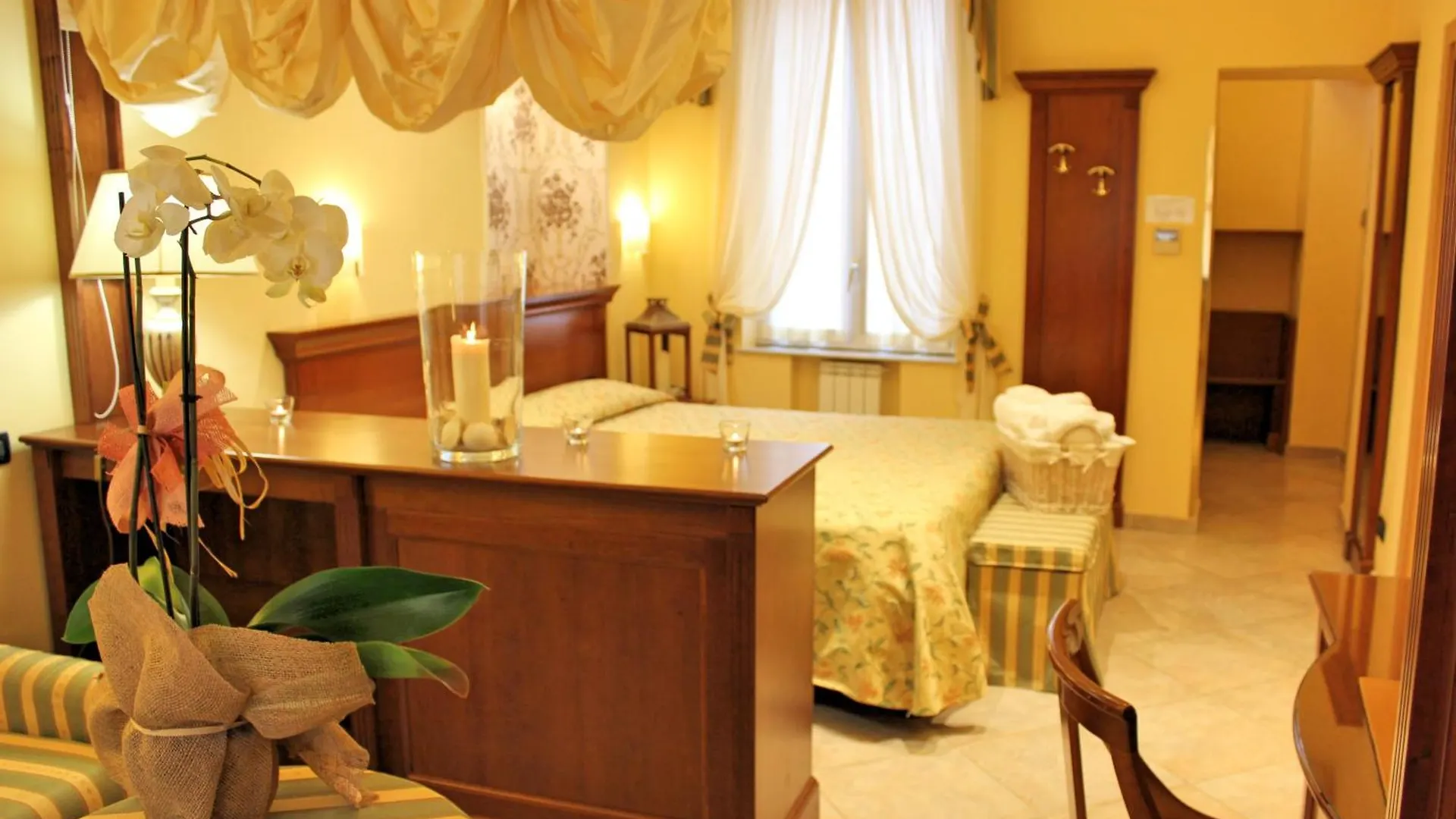 Hotel Astigiana&Appartamenti Varazze 3*,  Italia