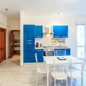 Ristrutturato A Nuovo !!! Varazze