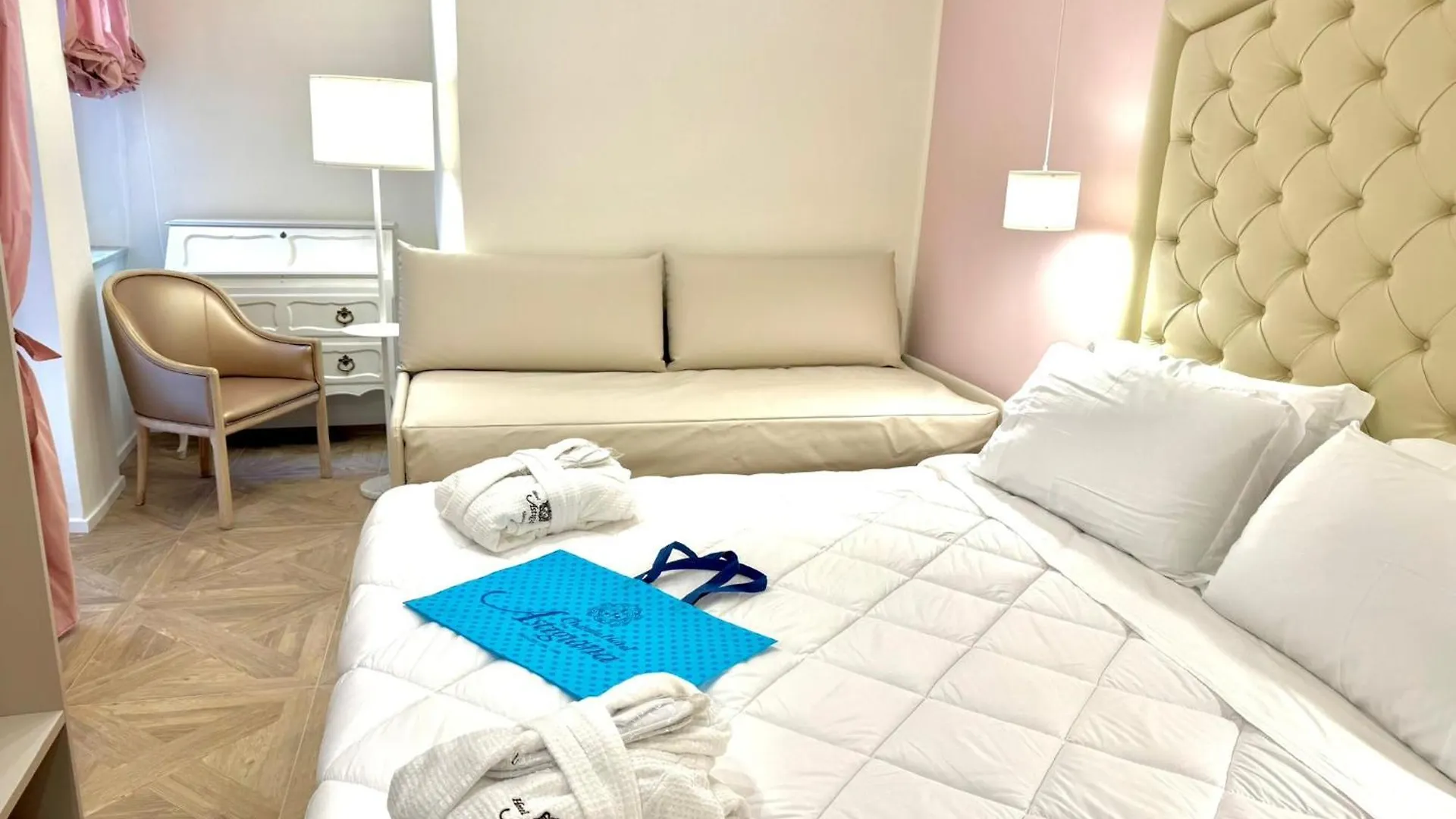 Hotel Astigiana & Appartamenti Varazze 3*,  Italy