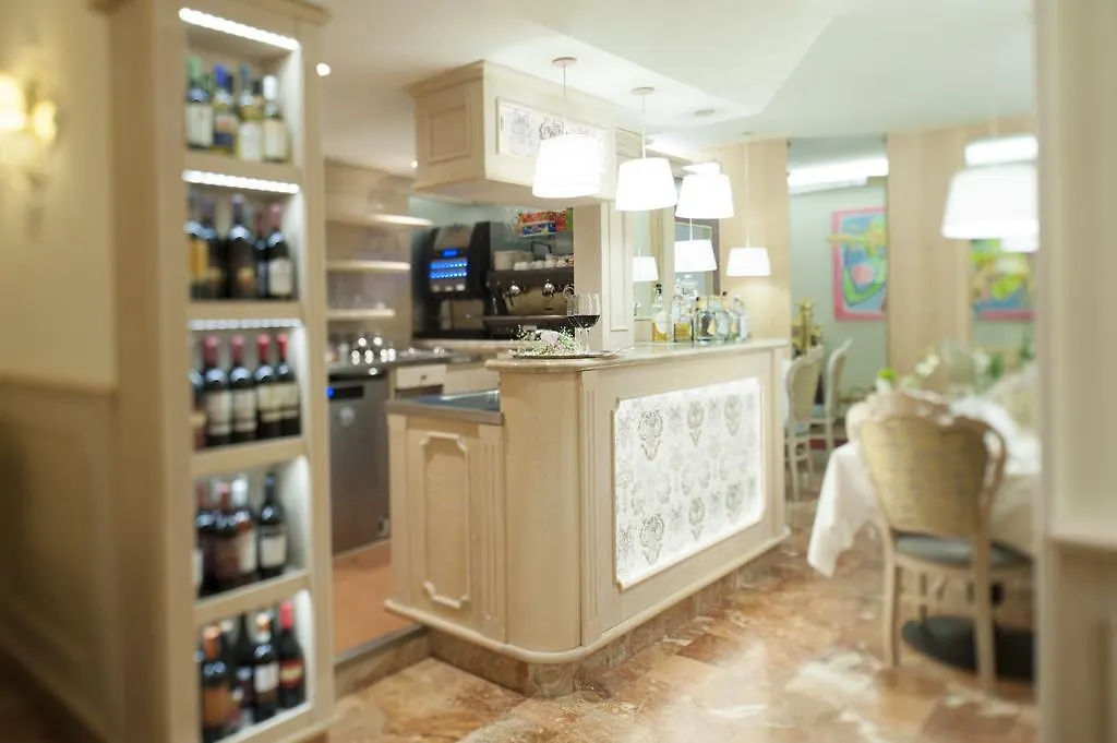 Hotel Astigiana&Appartamenti Varazze